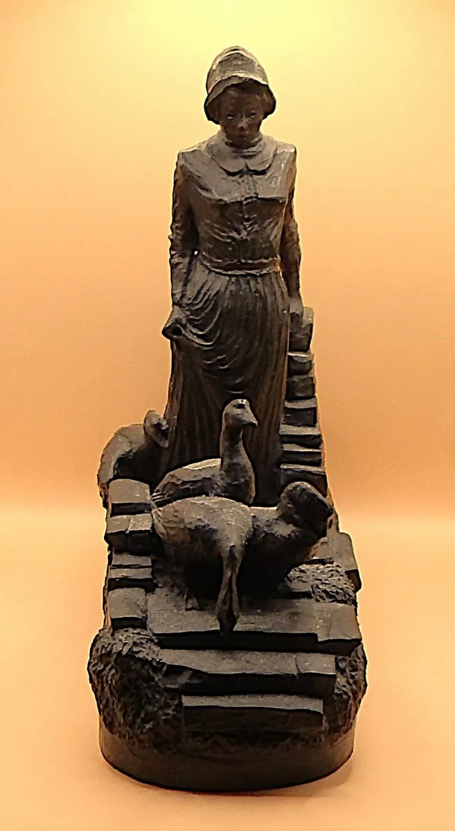 Vintage Genesis Fine Arts Figurine - Image 3