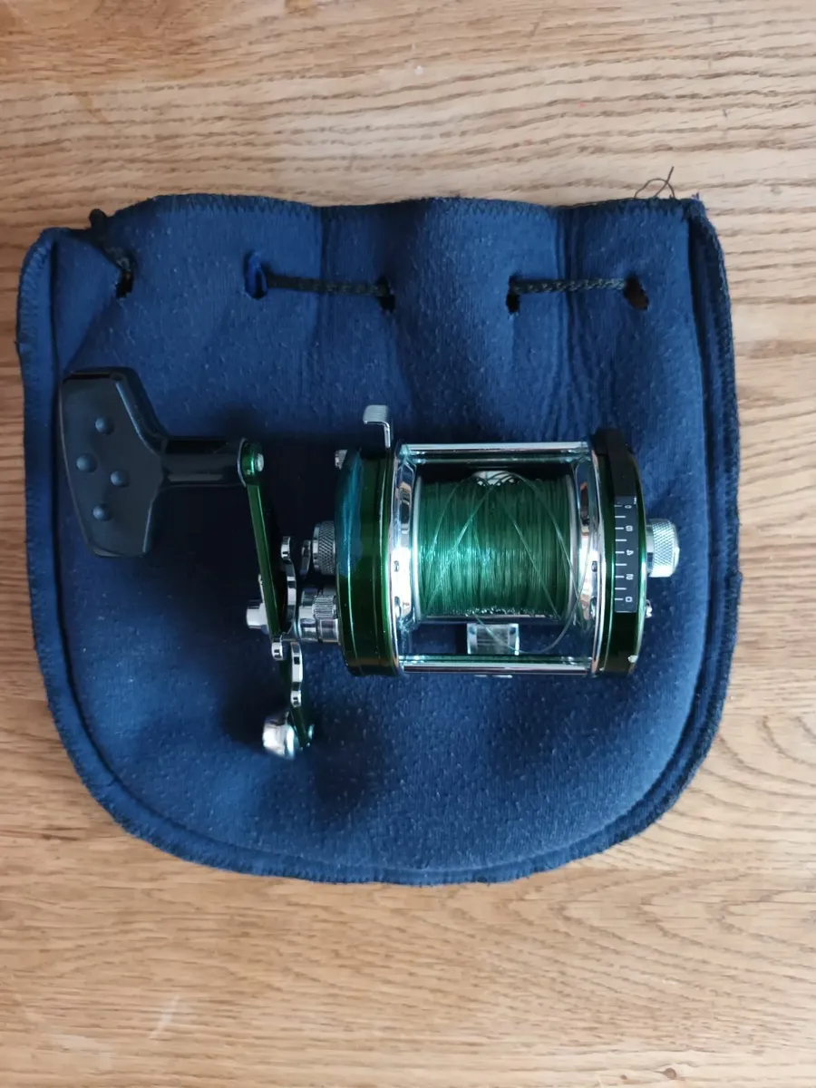 Fishing Reel - Image 4