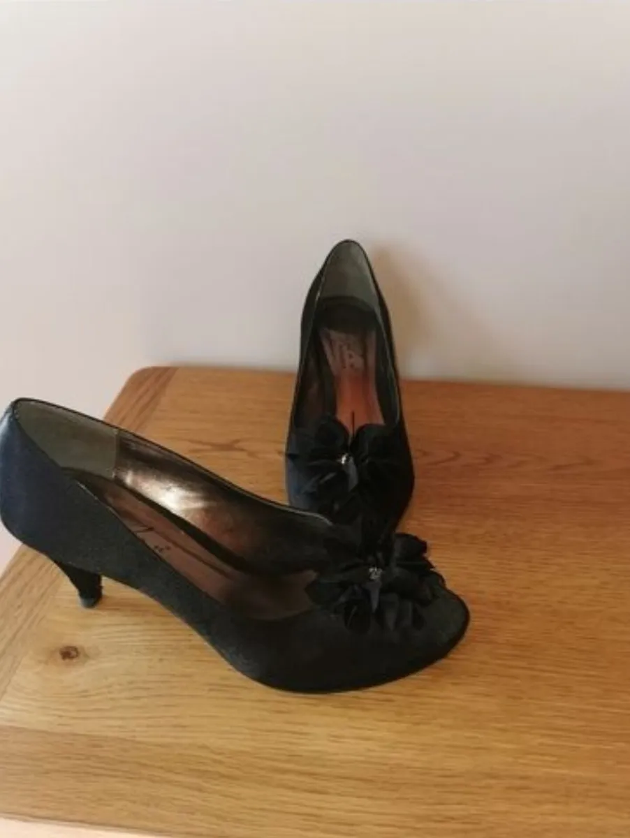 Ladies shoes - Image 3