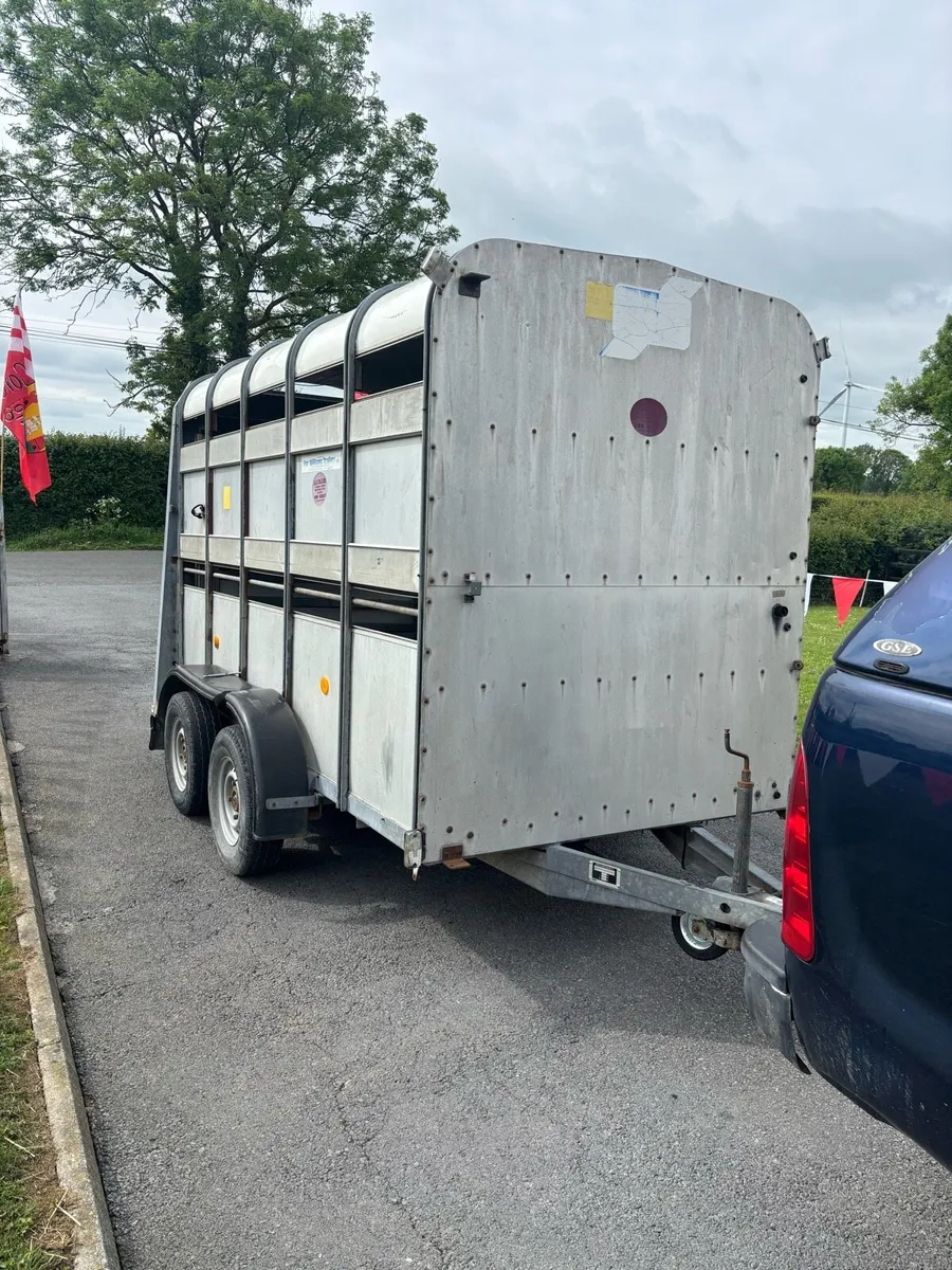 Cattle trailer - Image 1