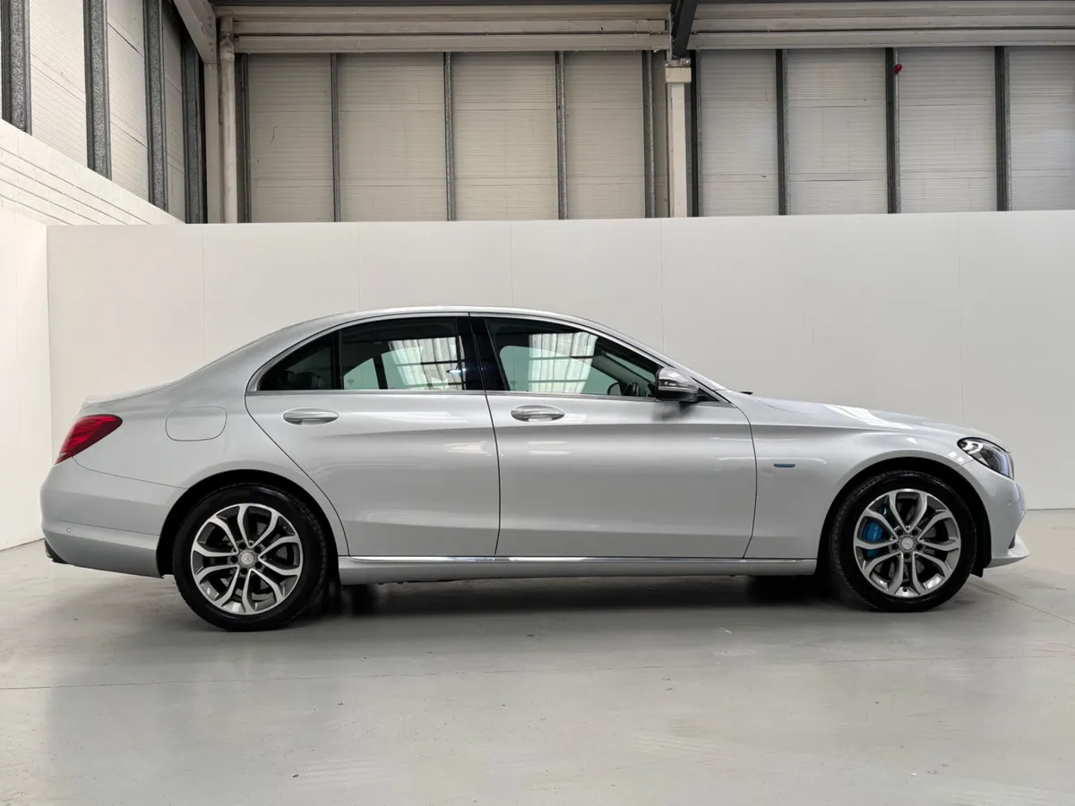 2017 Mercedes-Benz C 350E Avantgarde Auto - Image 4
