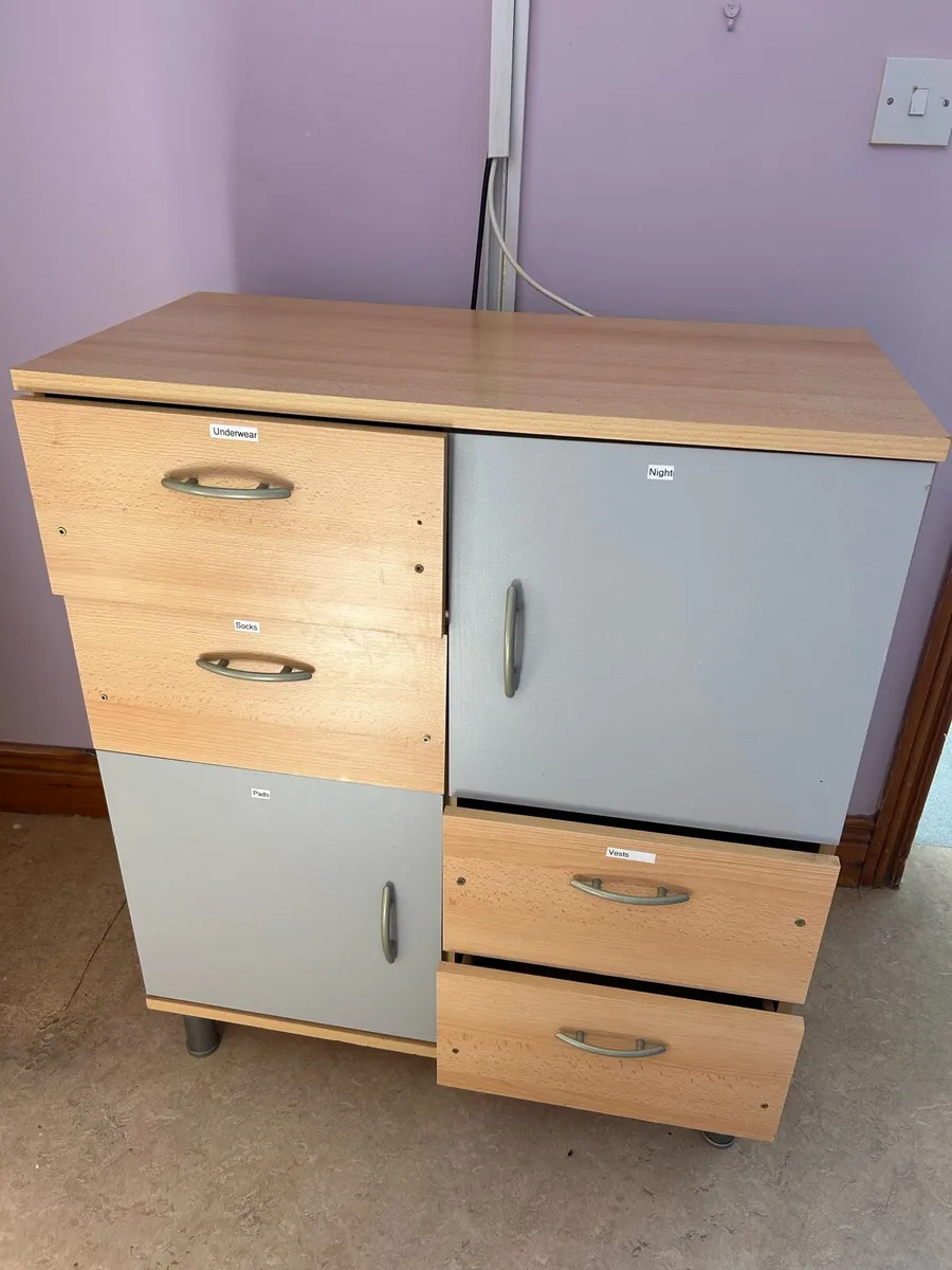 Cabinet - Image 2
