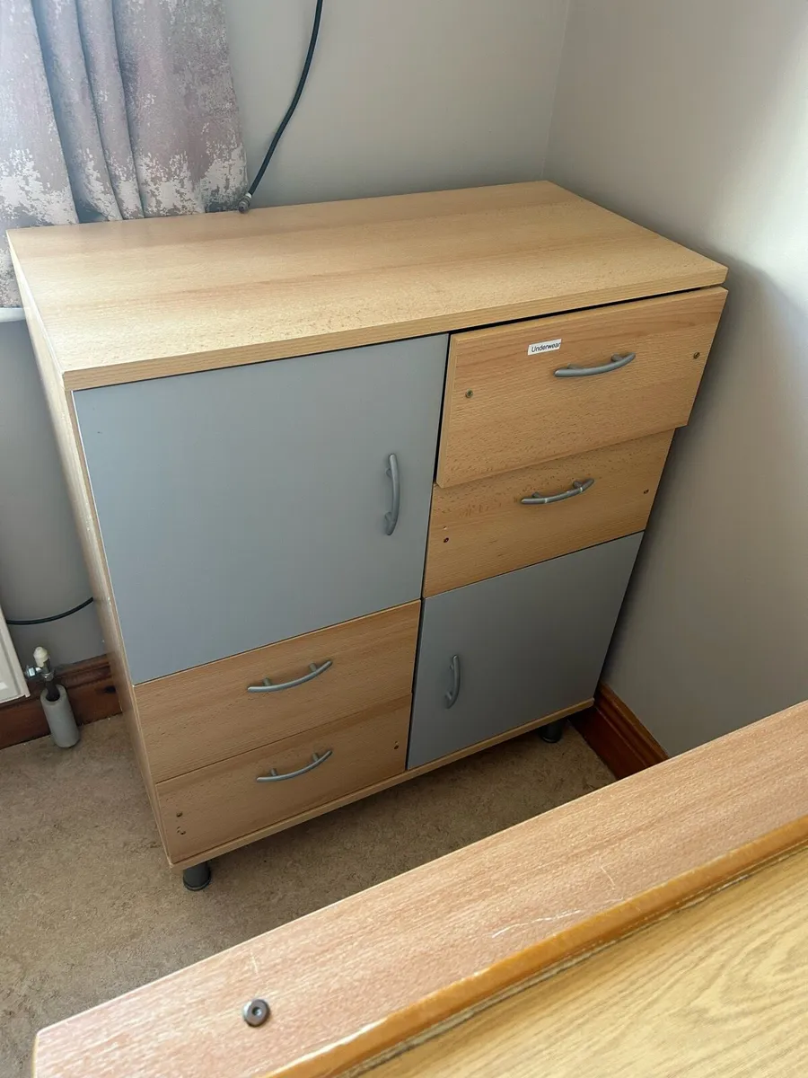 Cabinet - Image 3
