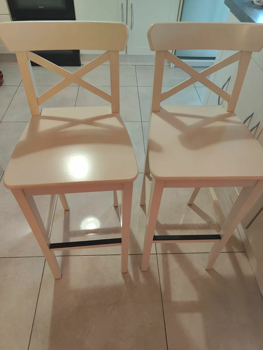High stools - Image 1
