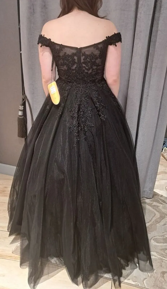 Debs dress - Image 2
