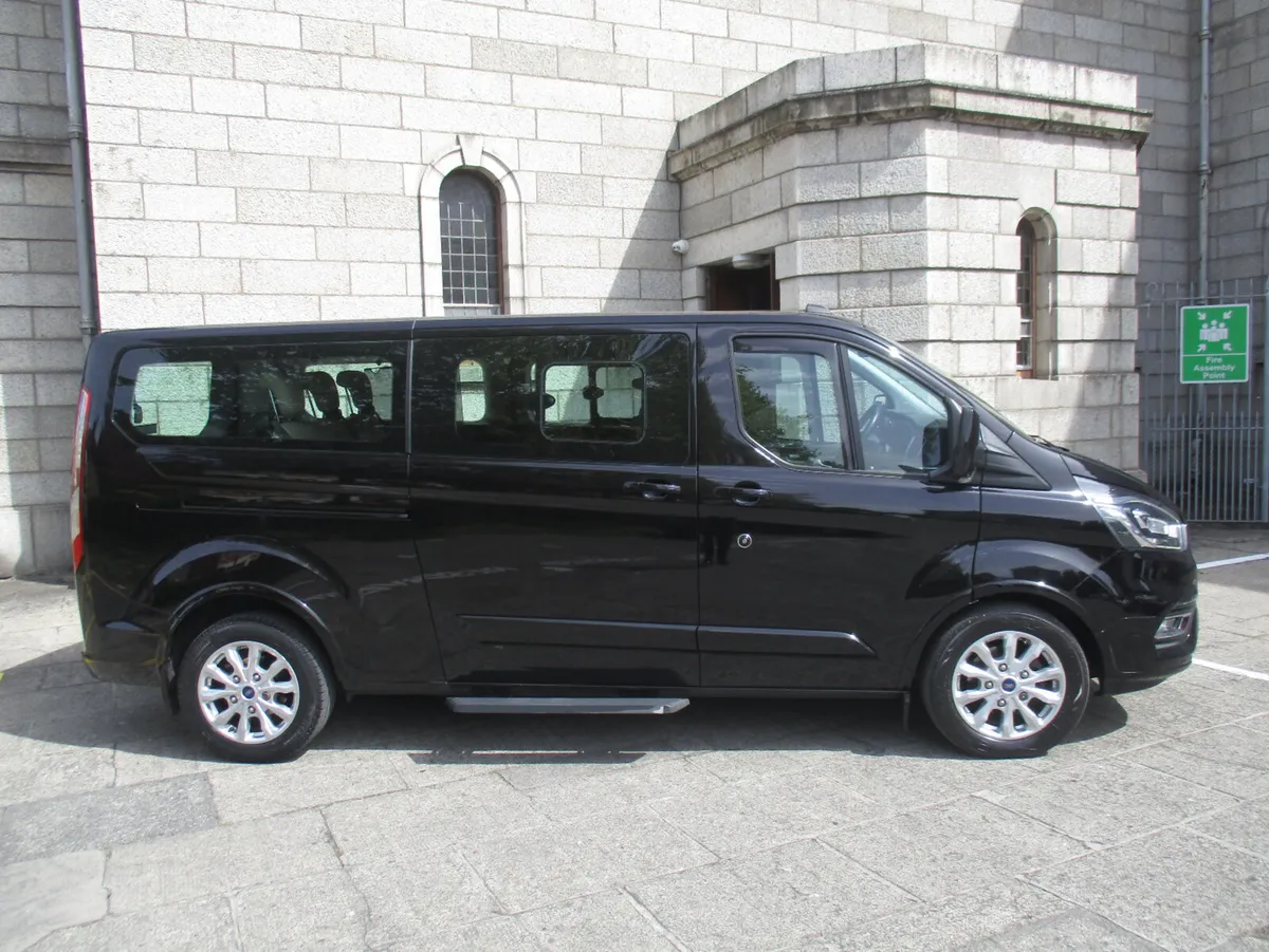 2021 FORD TOURNEO TITANIUM W/CHAIR ACCESSIBLE - Image 2