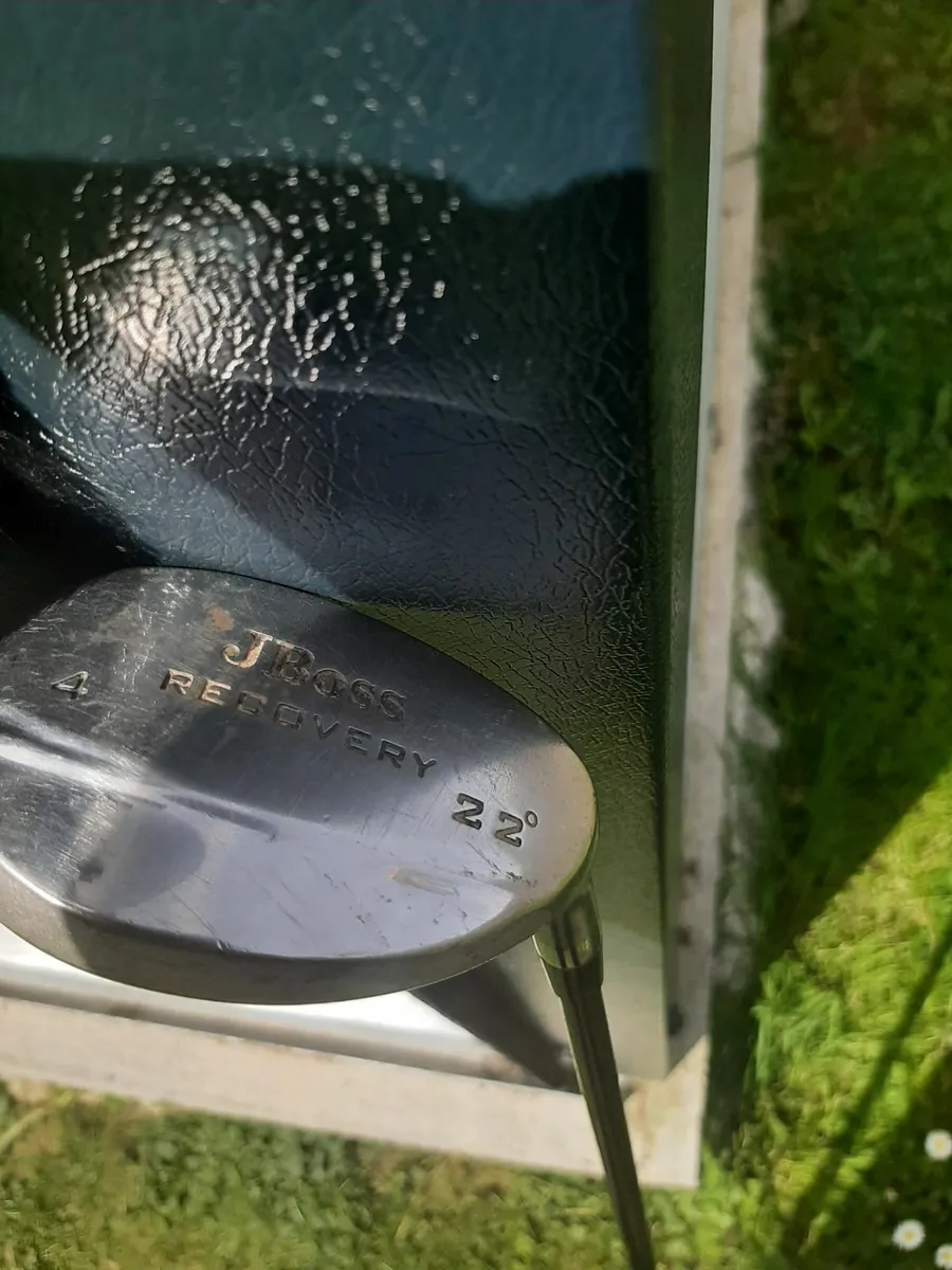 Golf club - Image 1