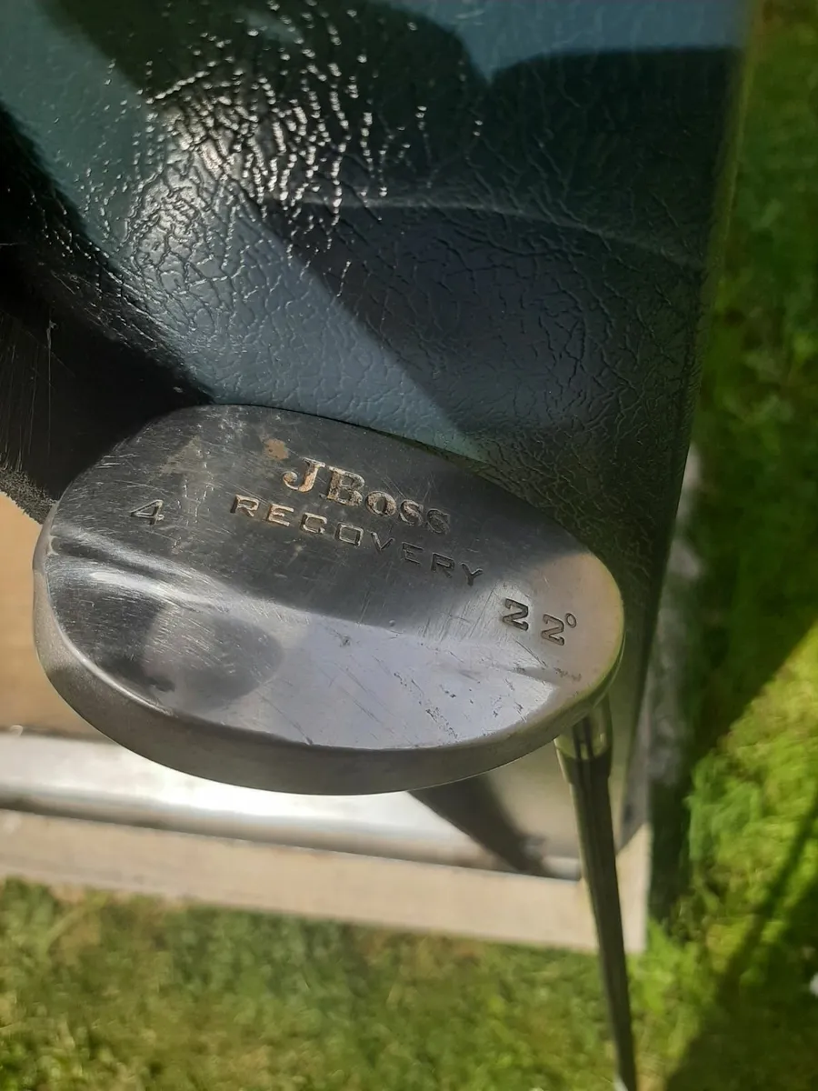 Golf club - Image 2
