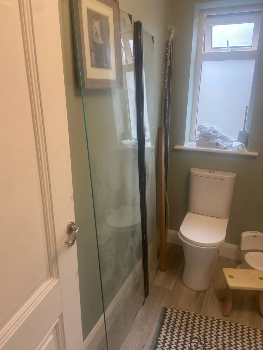 Shower panels - Image 1