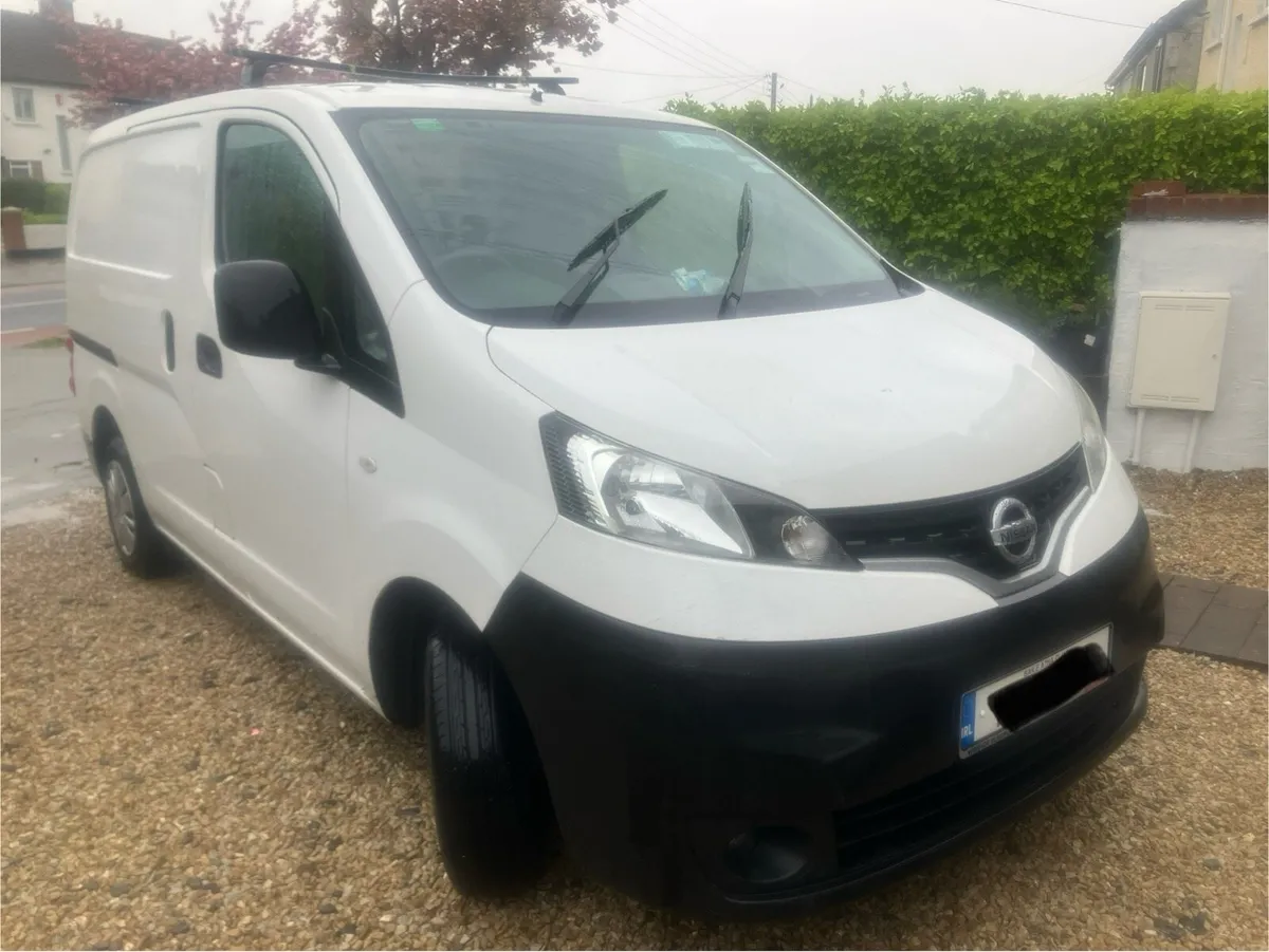 17 Nissan NV200 Van (Only 60k KM) - Image 3