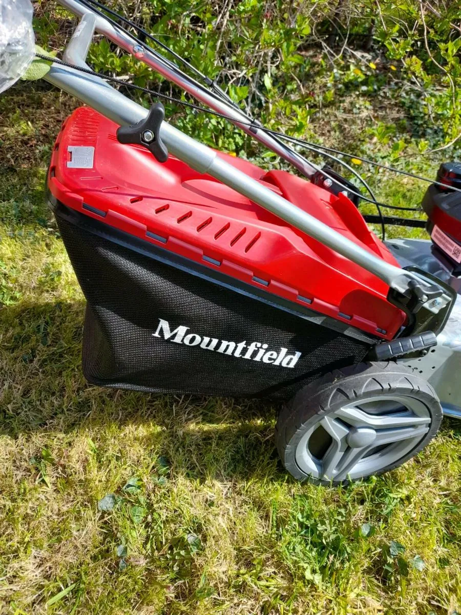 New mountfield selfdrive used once 51cm honda - Image 2