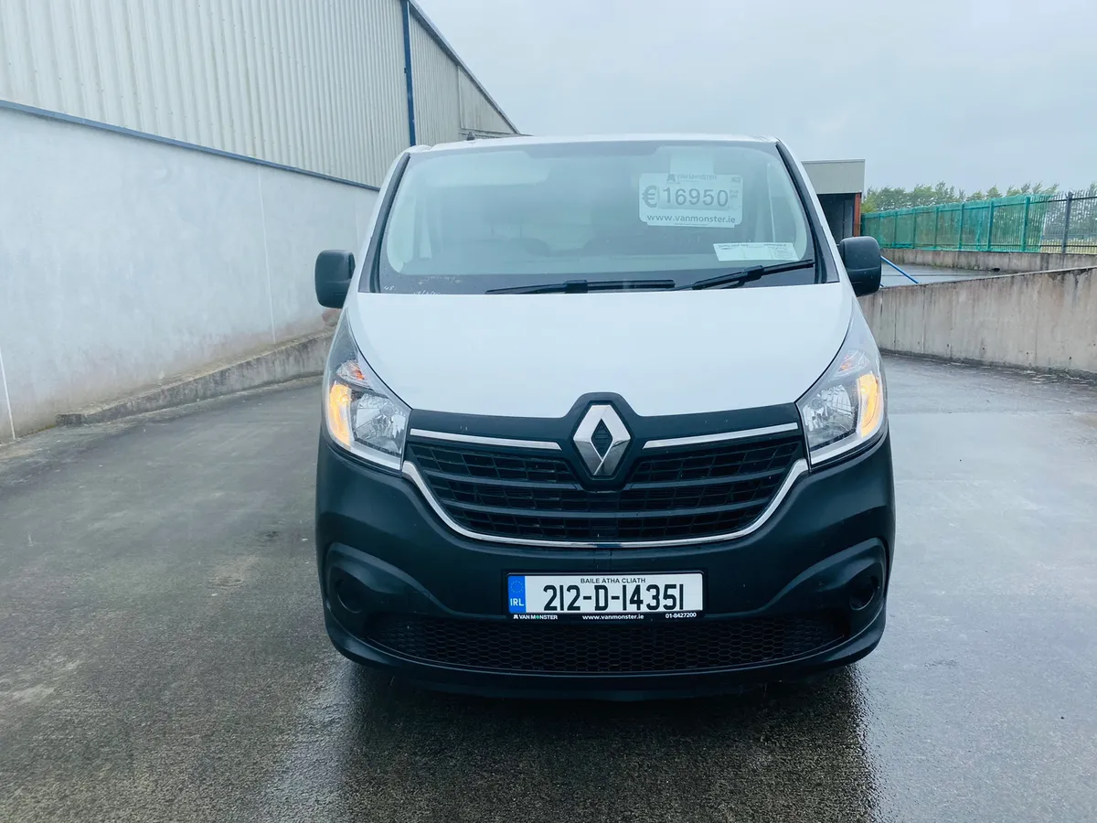 212 Renault Trafic 2.0 LWB.Low Kms. €16,950 + VAT - Image 2
