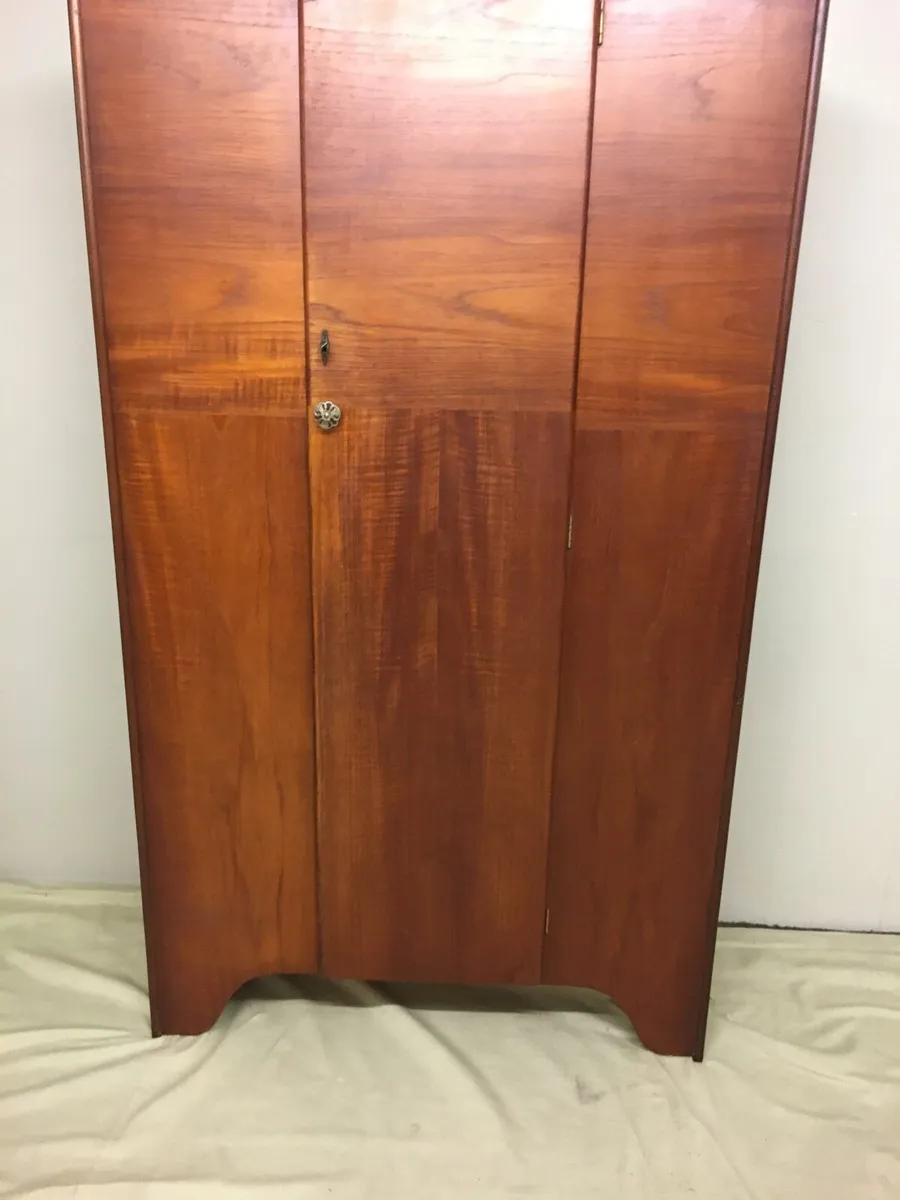 Vintage Wardrobe - Image 2