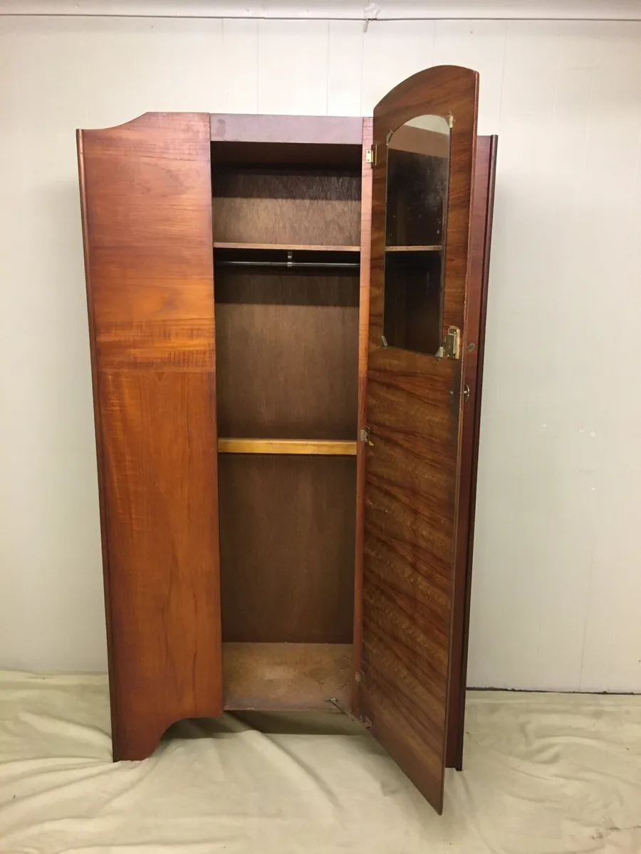 Vintage Wardrobe - Image 3
