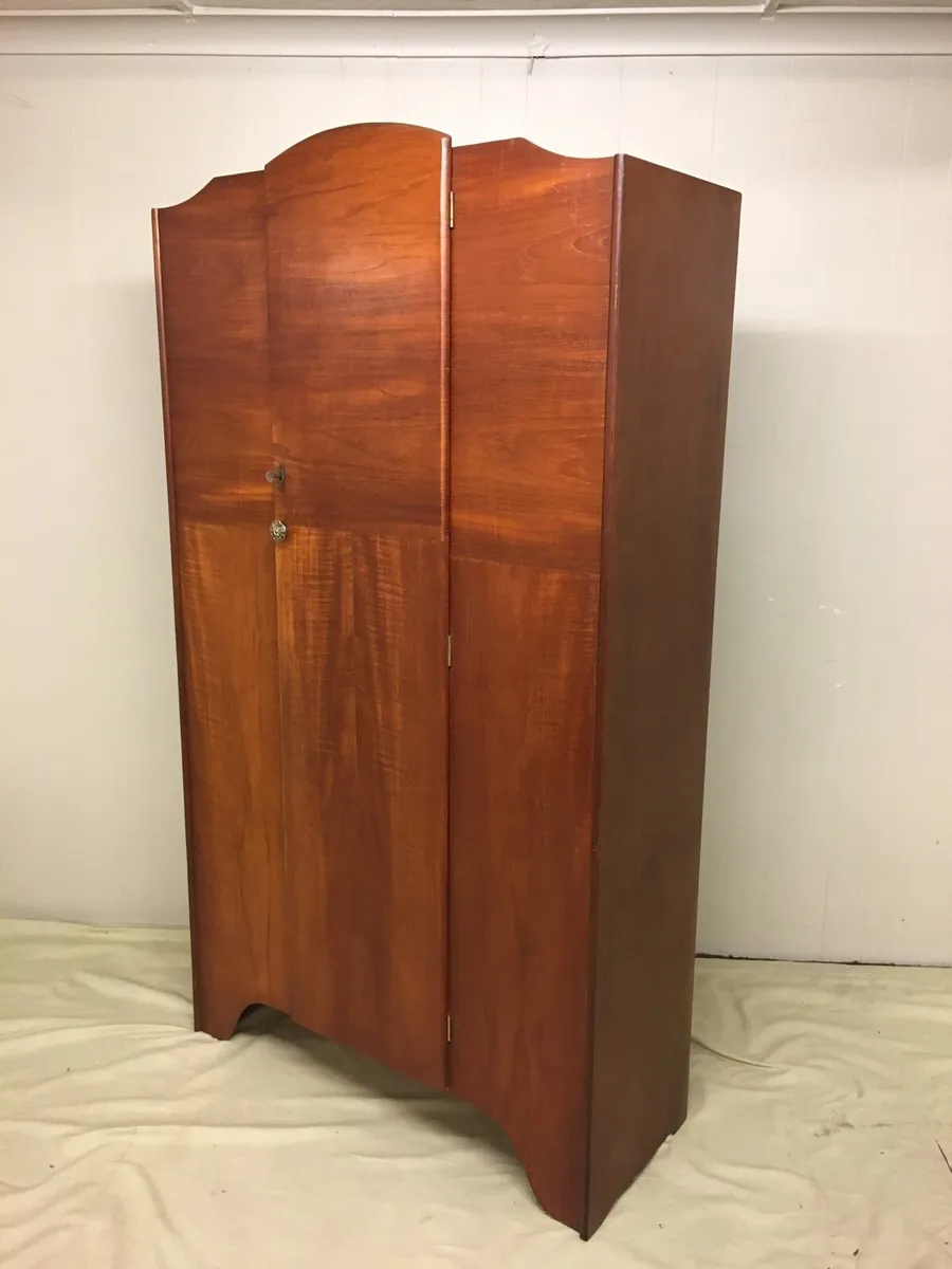Vintage Wardrobe - Image 4