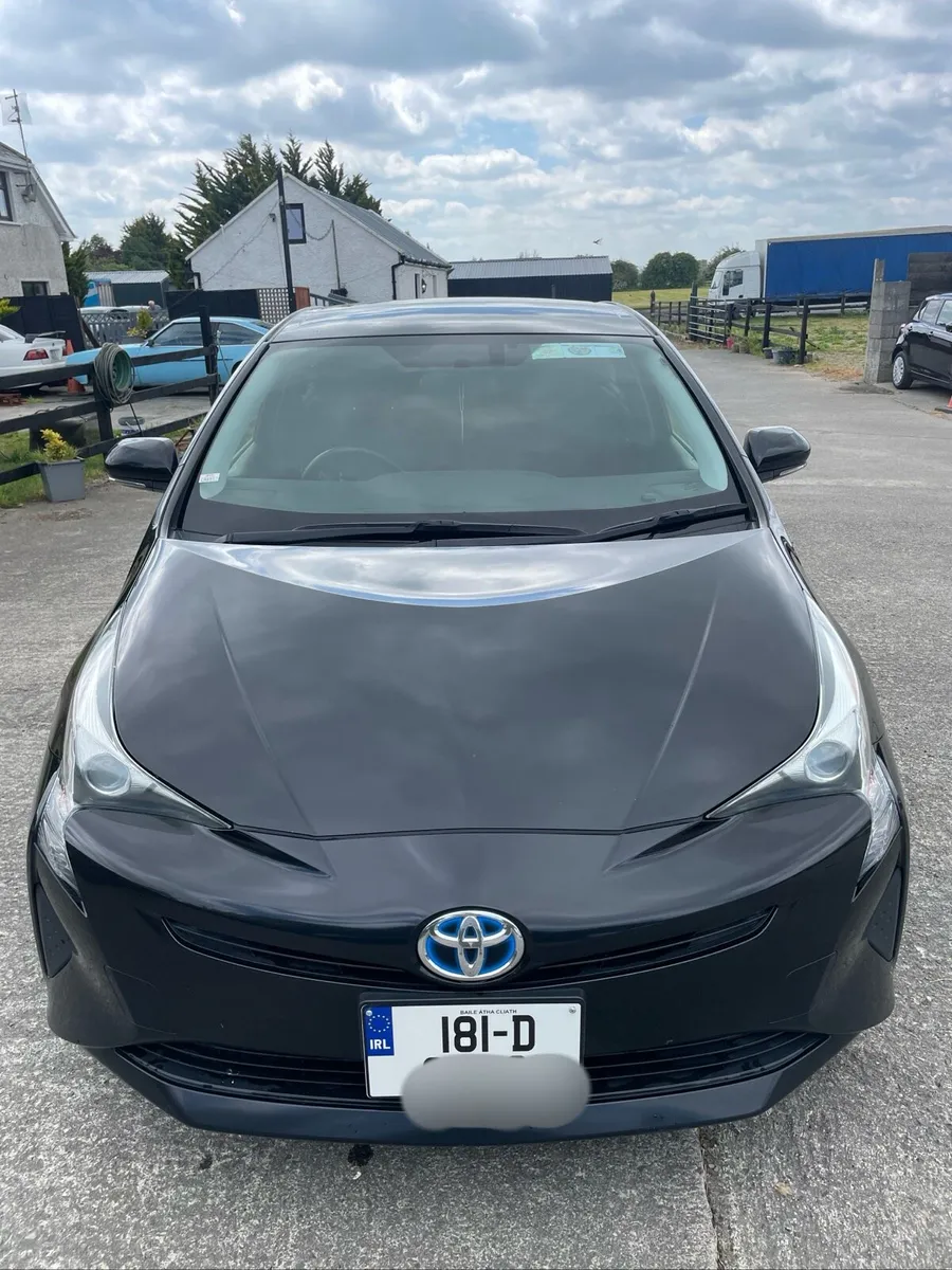 Toyota Prius Hybrid 2018 - Image 1