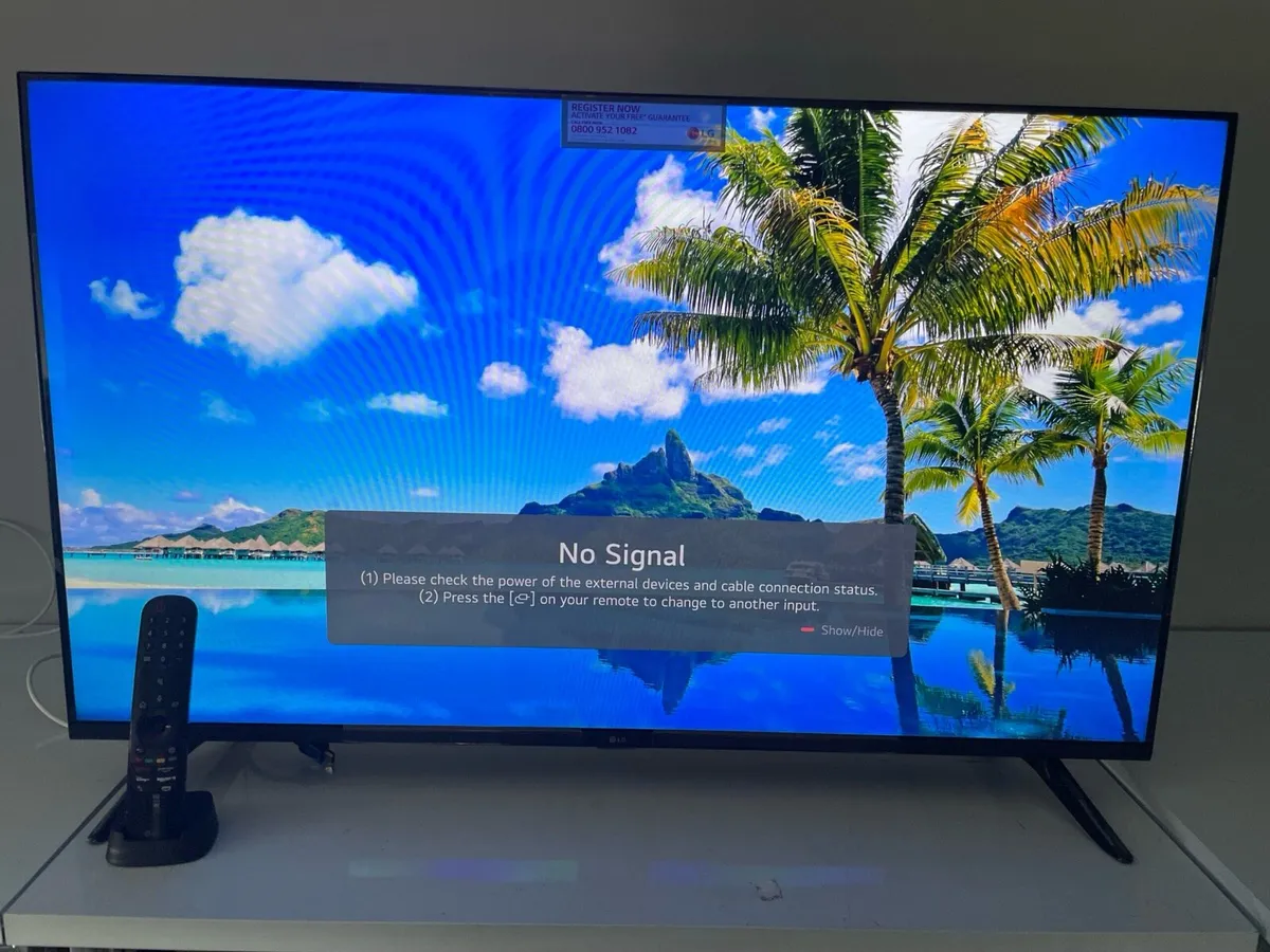 43” LG ultrahd 4K smart like new with stand&remote - Image 2