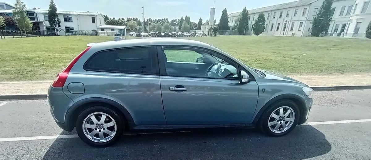 Volvo C30 2010 1.6 Diesel - Image 1