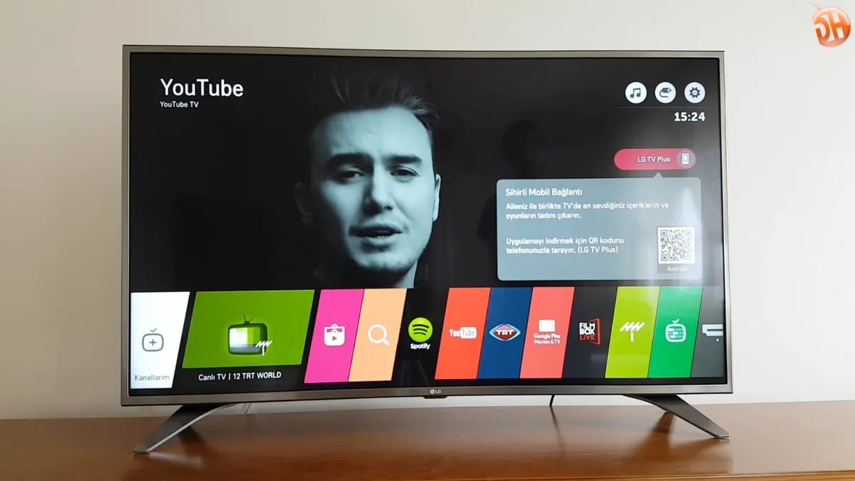 55” LG ultra hd 4K smart tv like new. With remote