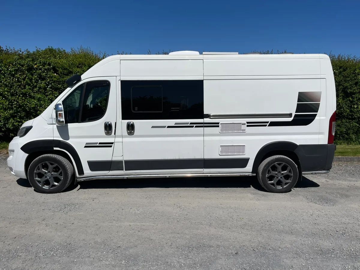 172 PEUGEOT BOXER 2-BERTH CONVERSION TOILET/SHOWER - Image 2