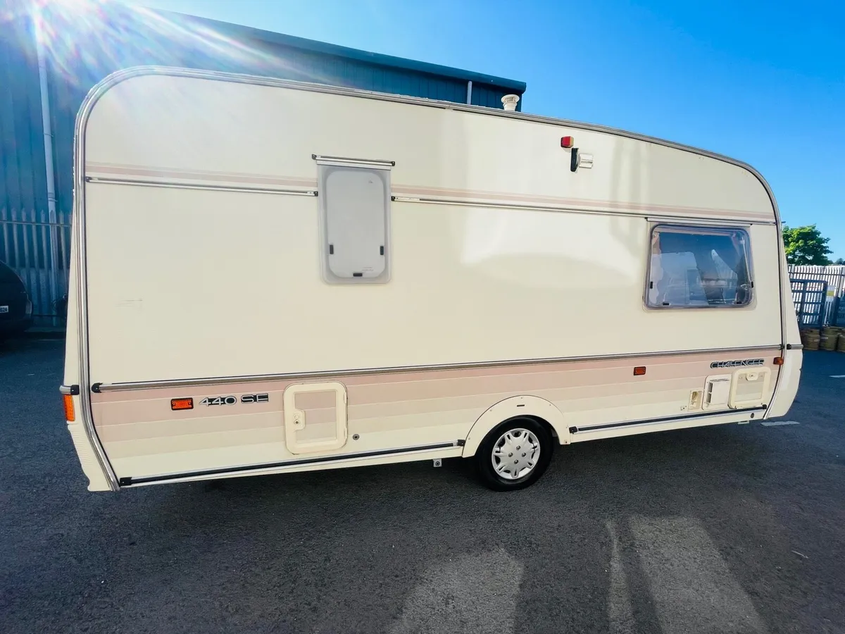 swift challenger  caravan - Image 3