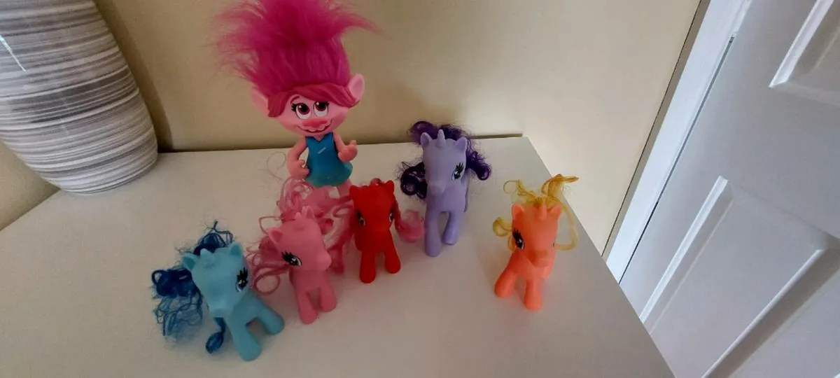 Toys - Image 4