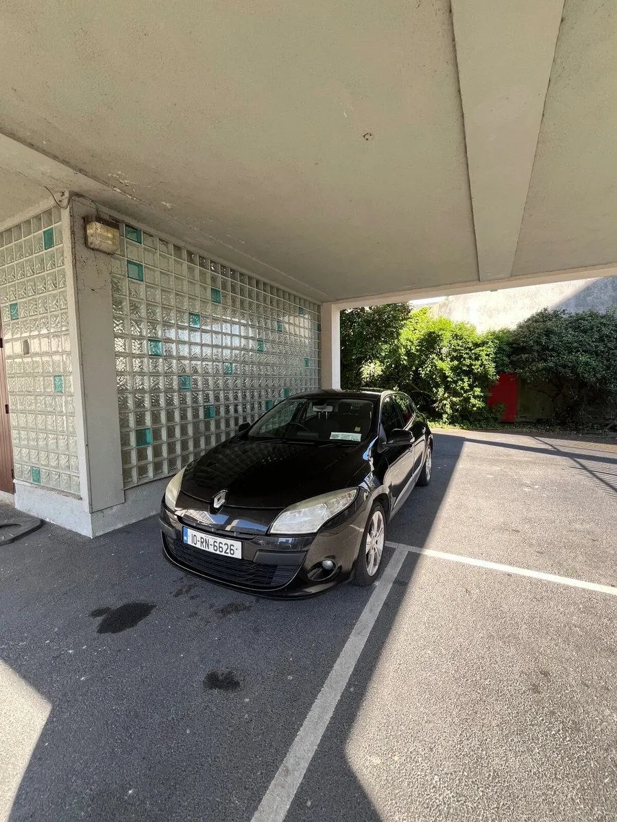 Renault Megane 2010 - Image 1