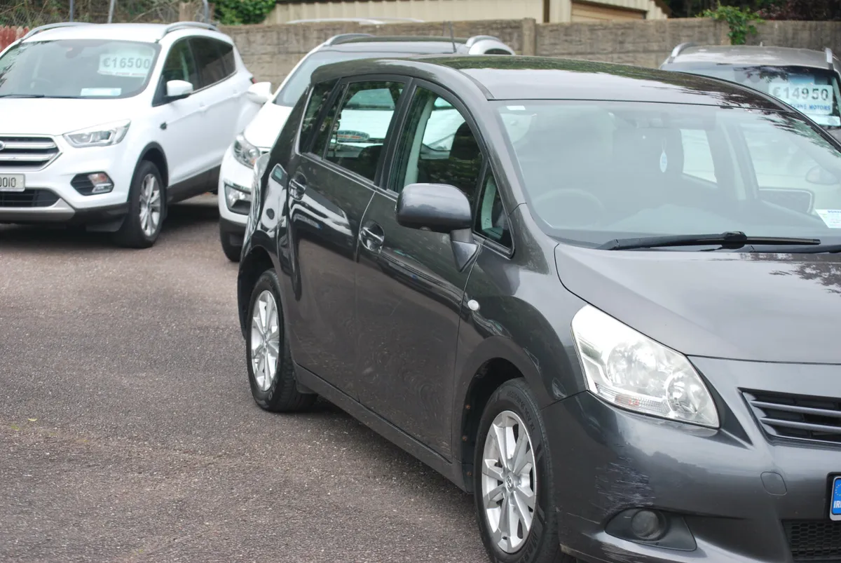 Toyota Verso 2011 2.0 D4D 7 Seater - Image 3