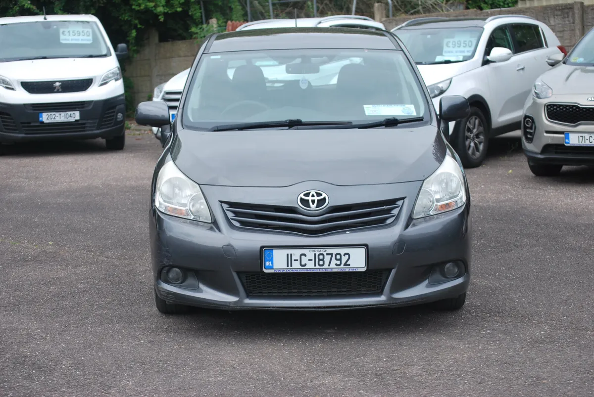 Toyota Verso 2011 2.0 D4D 7 Seater - Image 2