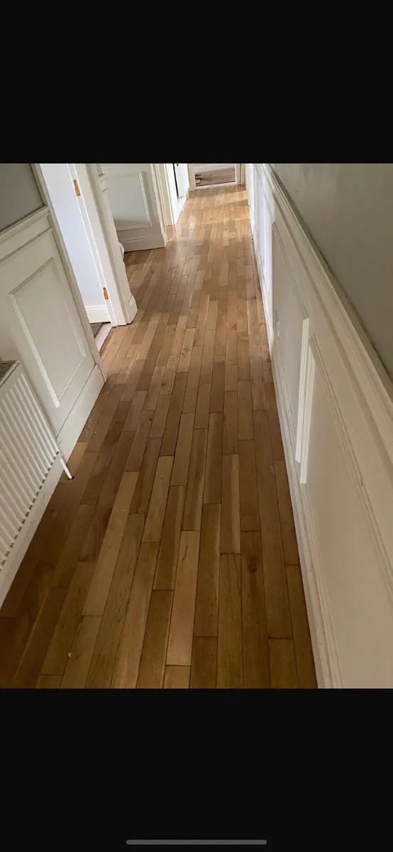 Wood flooring - Image 1