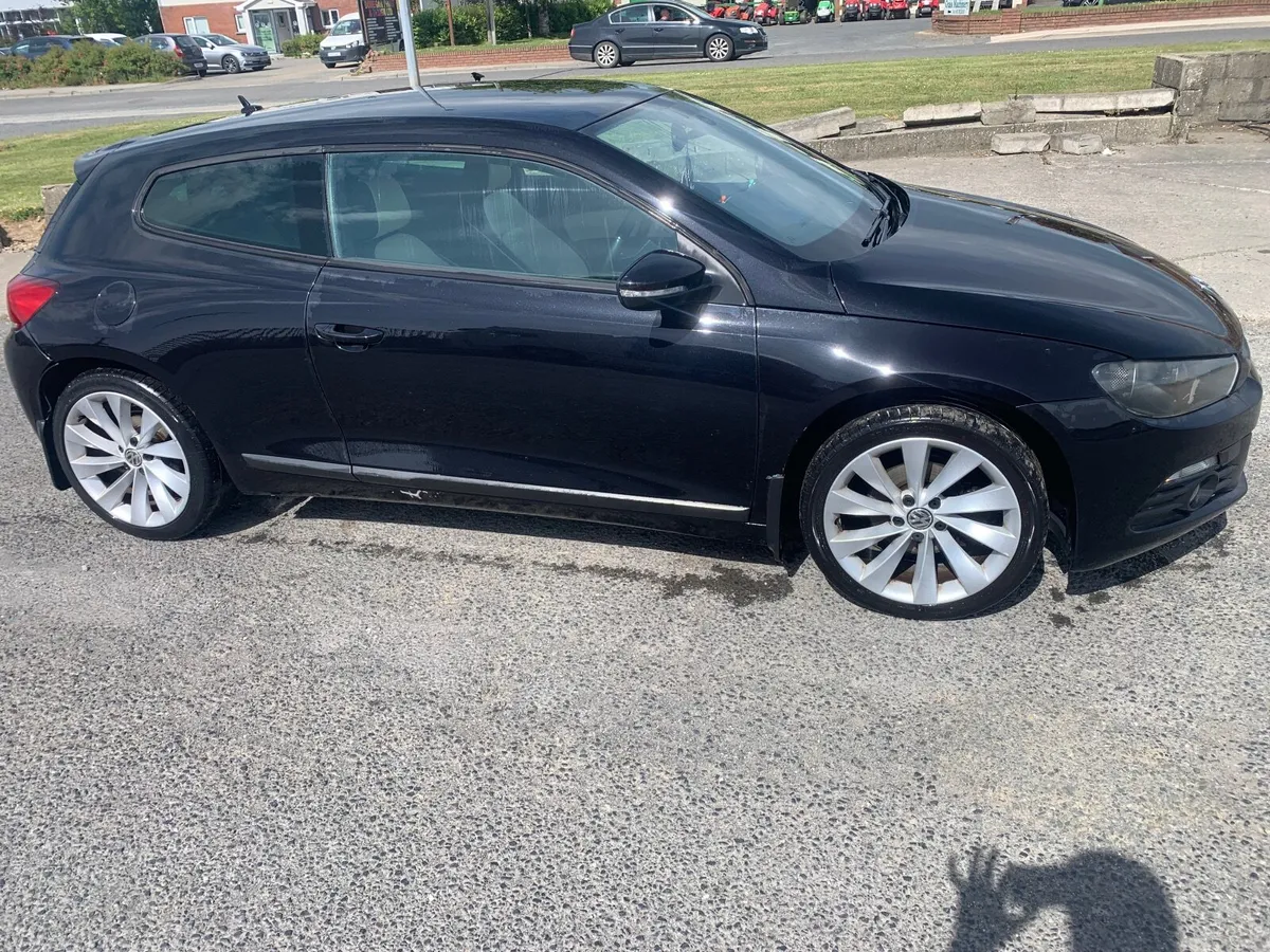 Volkswagen Scirocco 2011 - Image 2