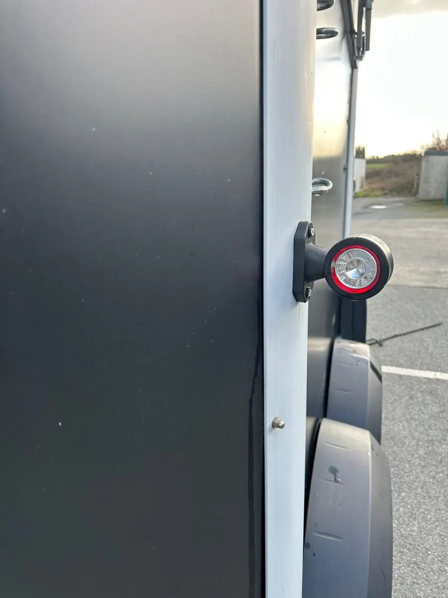 Horse Box - Ifor Williams HB506 - Image 4