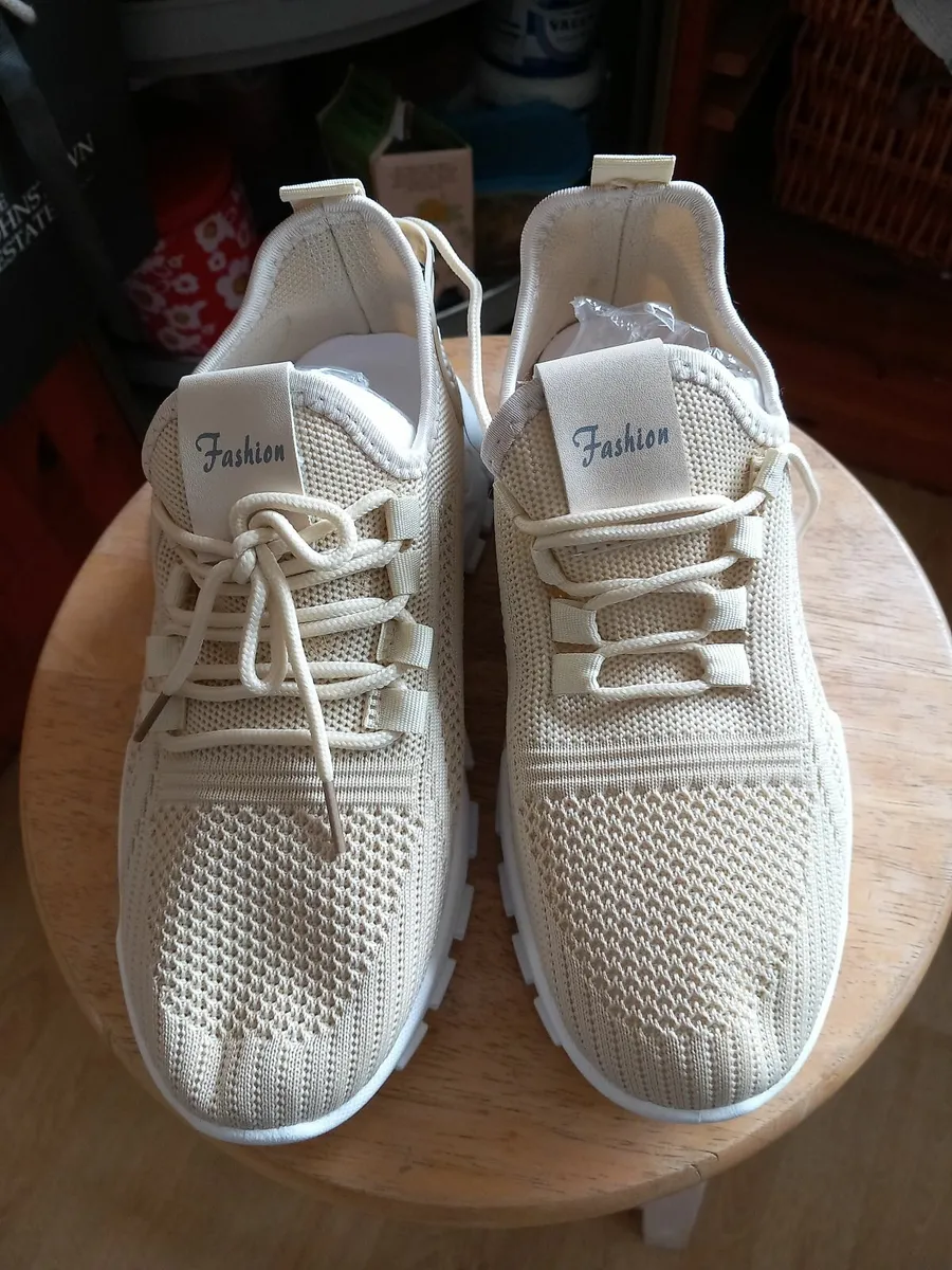 Runners - Image 3