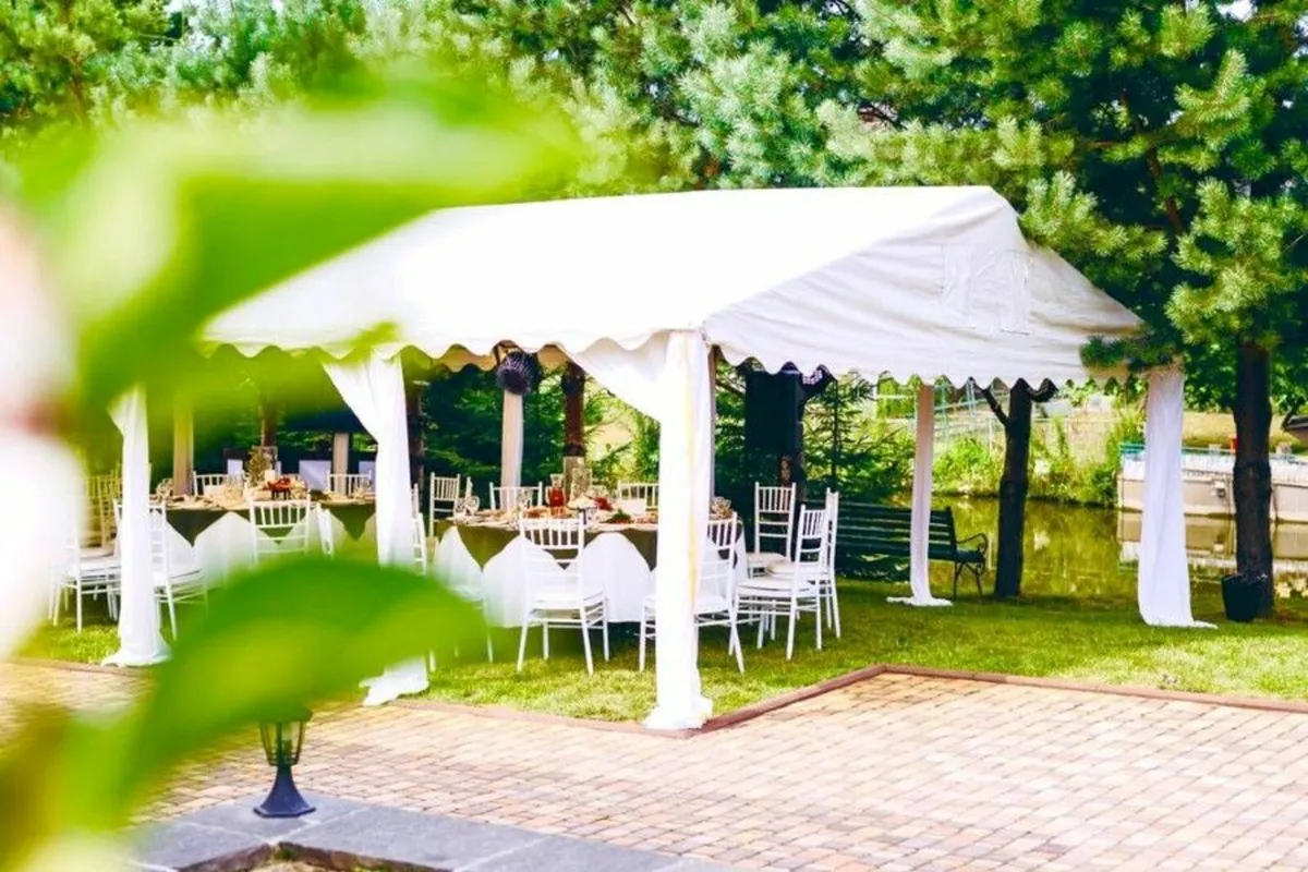 MARQUEE GARDEN BAR PUB - Image 1