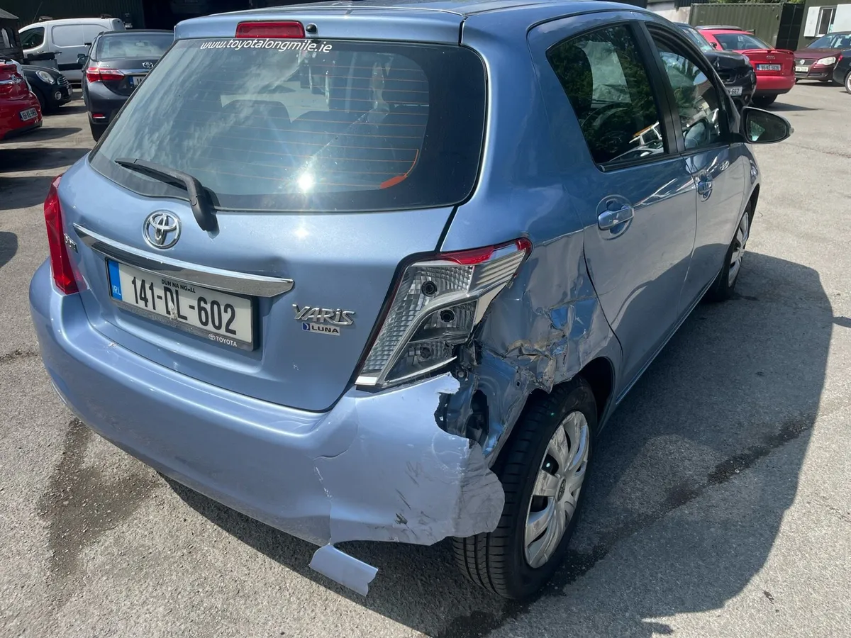 2014 Toyota Yaris 80km - Image 3
