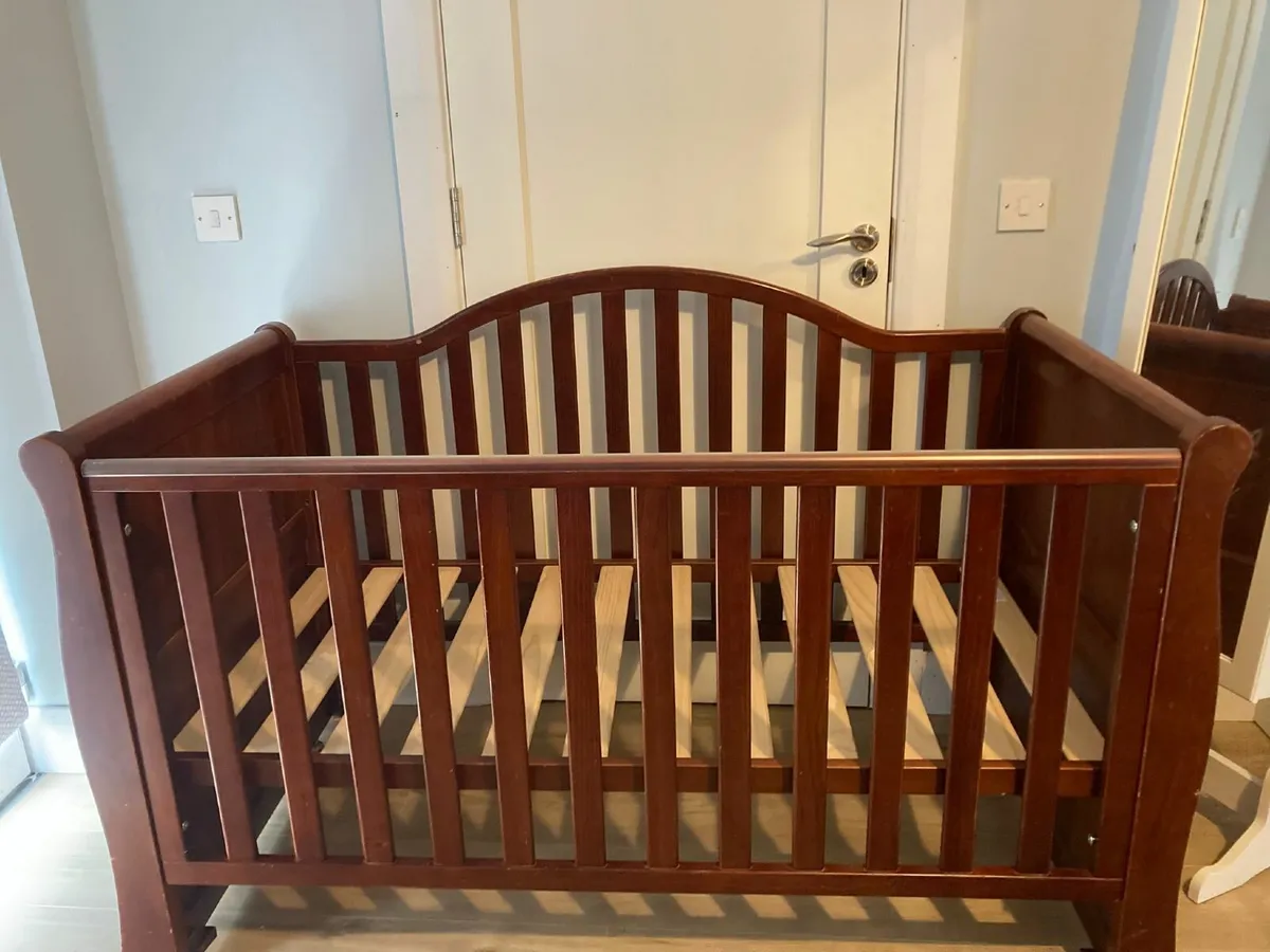 Cot bed - Image 2