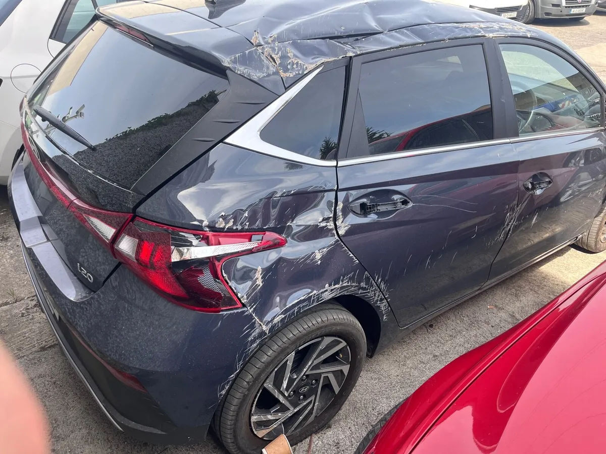 241 Hyundai i20 - Image 4