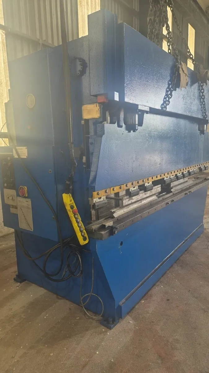 Haco Press Brake & Haco Guillotine - Image 4