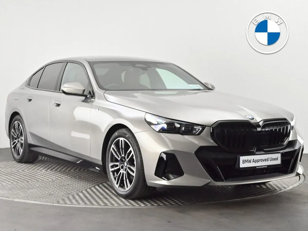 BMW 5 Series 520i M Sport Saloon - Image 1