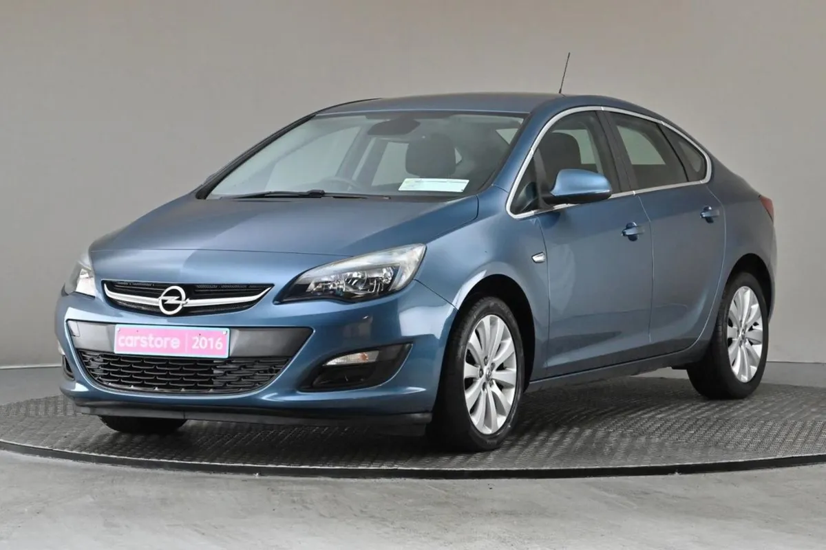 Opel Astra 1.4 6spd 140BHP Turbo 4DR - Image 3