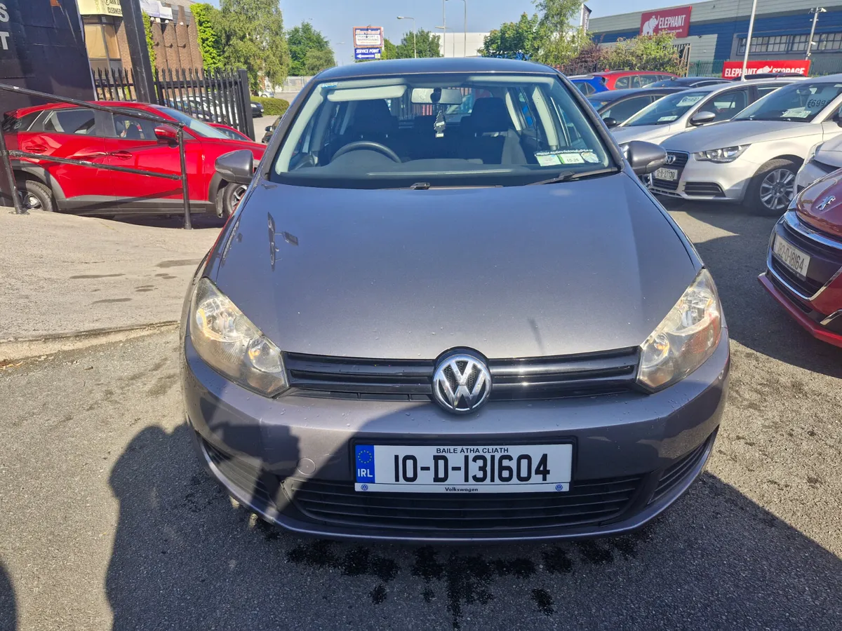 Volkswagen Golf 2010 - Image 2