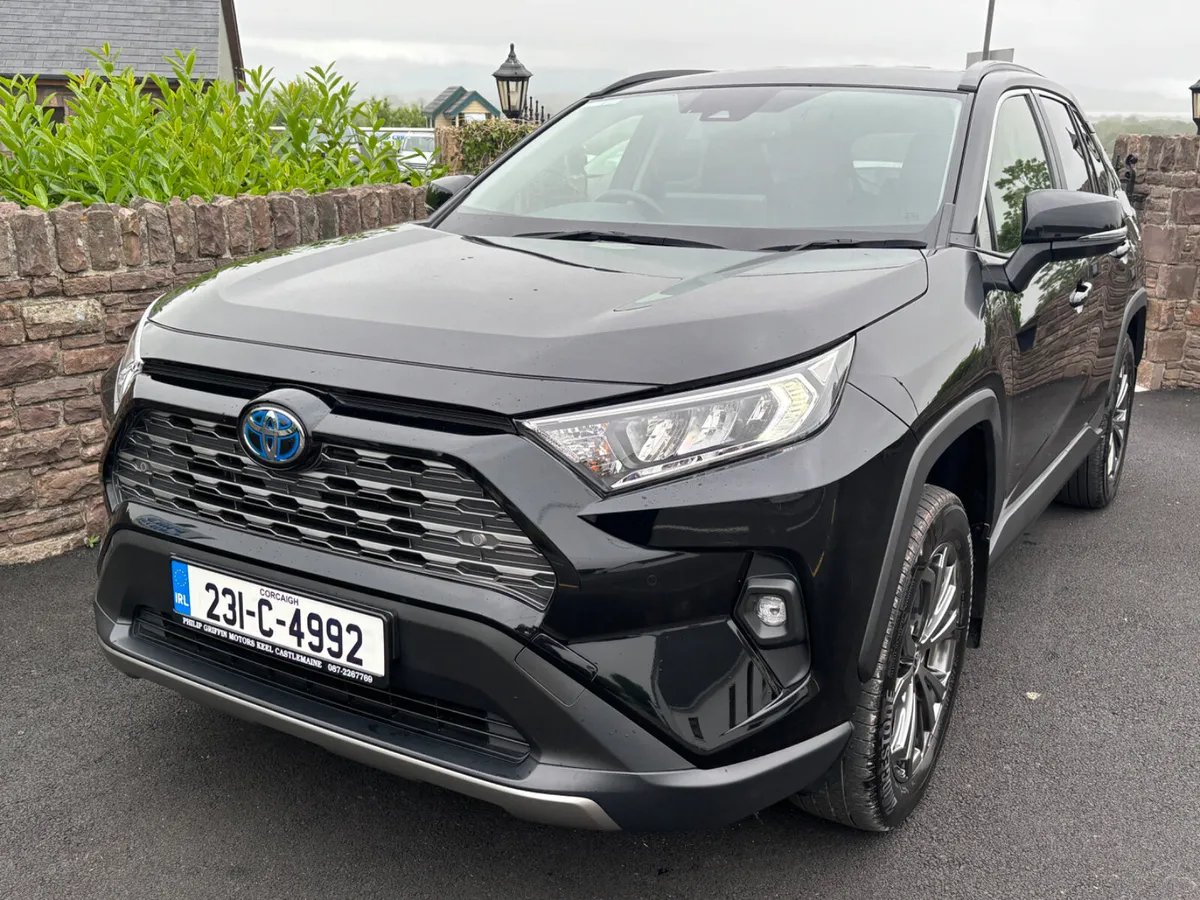 Toyota RAV4 Hybrid SOL, One owner,only 36000kms - Image 3
