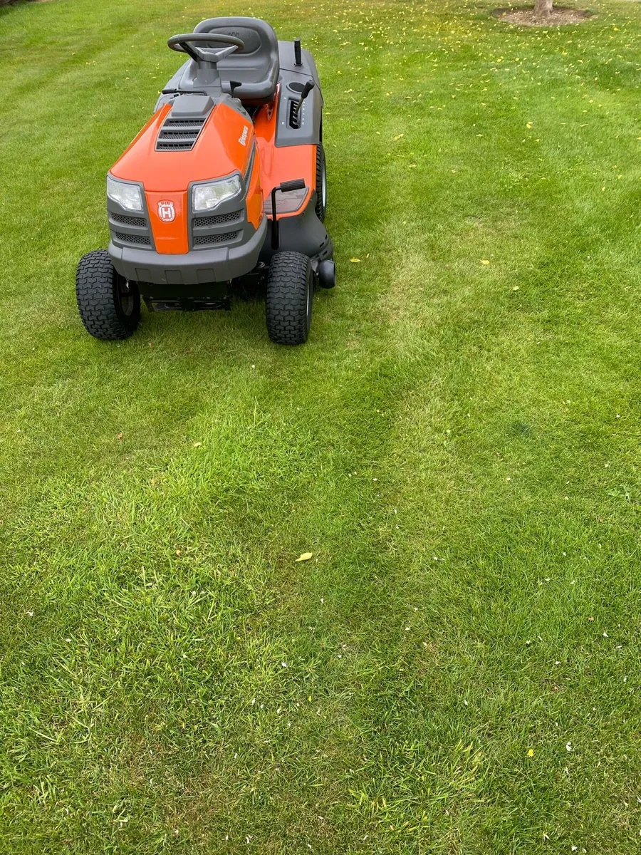 Husqvarna mower - Image 4