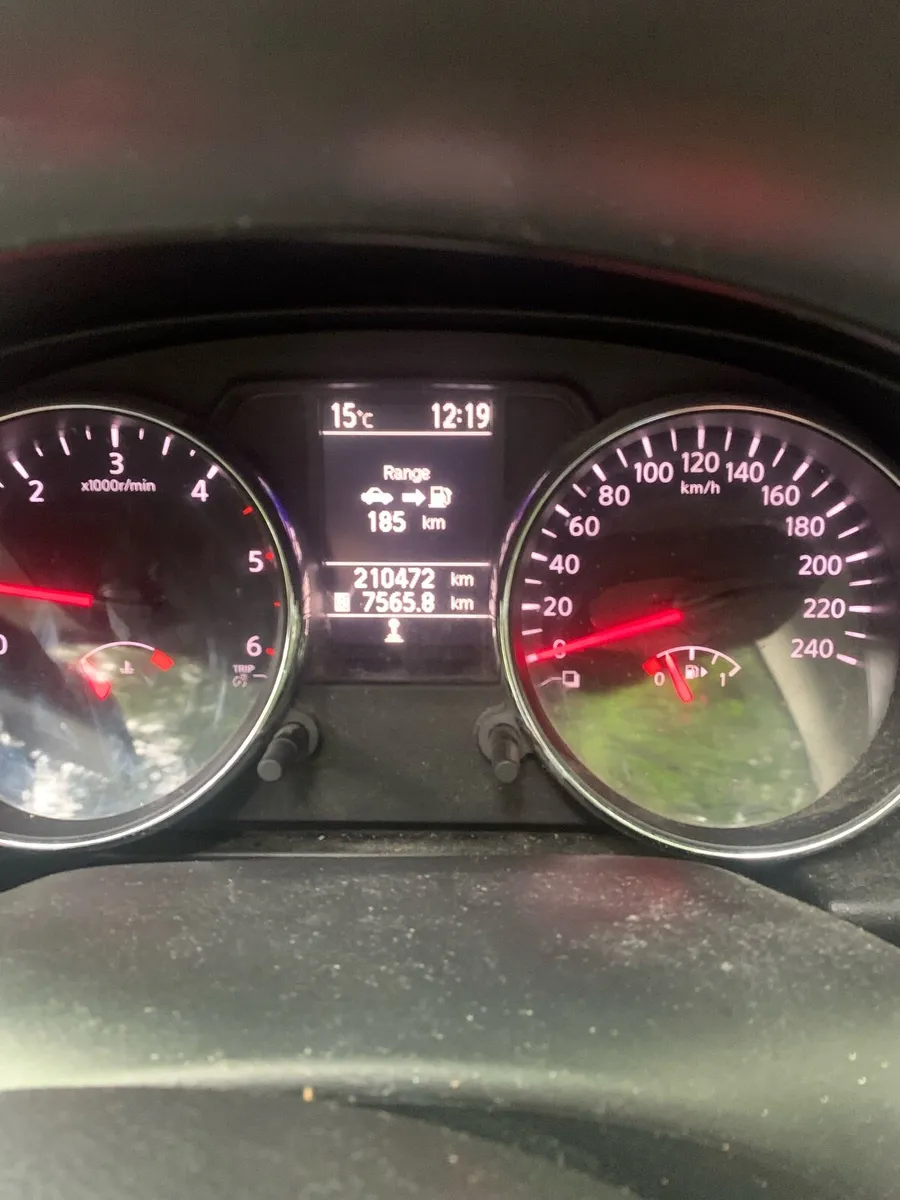Nissan Quashqi 2013 taxed and  tested, low mileage - Image 4