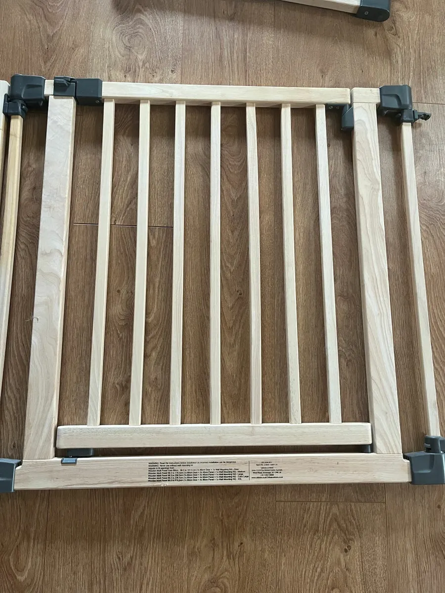 large wooden baby playpen (14 pieces) - Image 1