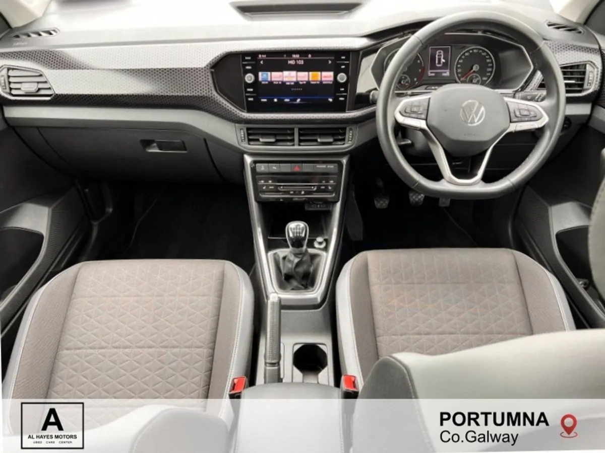 Volkswagen T-Cross 2022 Style 1.0 TSI 6speed 110B - Image 2