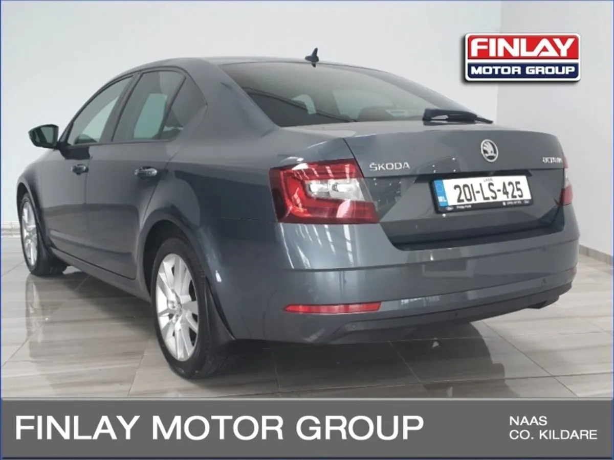Skoda Octavia Soleil 1.6tdi 115HP  Reversing Came - Image 4