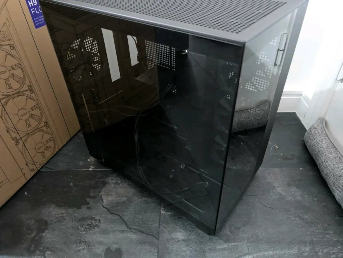 NZXT H9 Flow - Image 3
