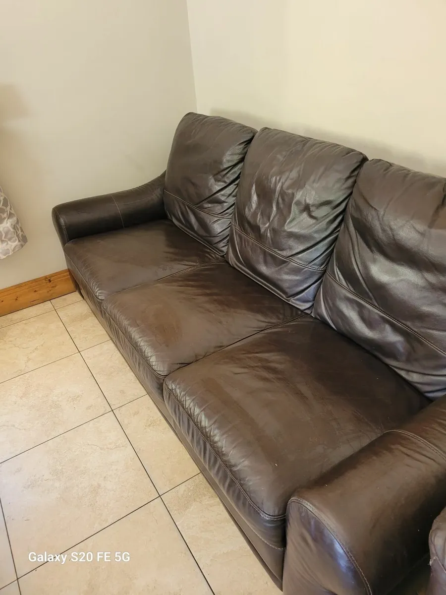 Leather sofa - Image 2