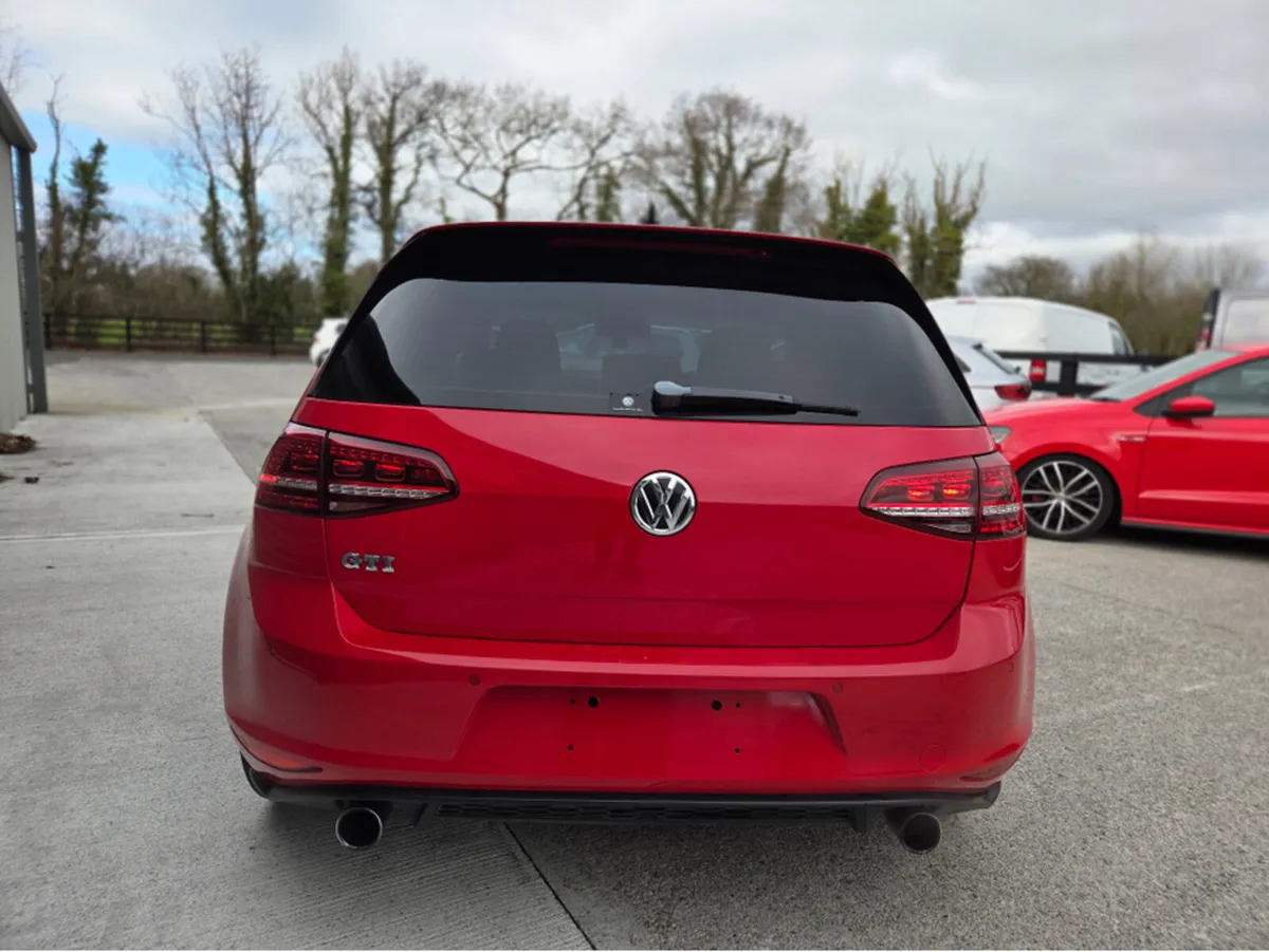 2015 Volkswagen Golf 2.0 GTI DSG - Image 4